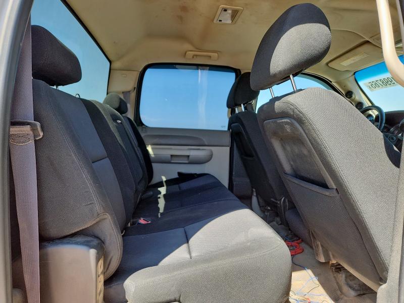 2011 CHEVROLET TRUCK SLVRDO 3500 CREW 4WD #3279913276