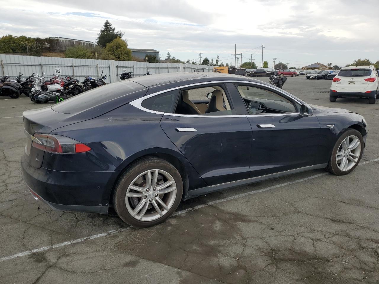 TESLA MODEL S
