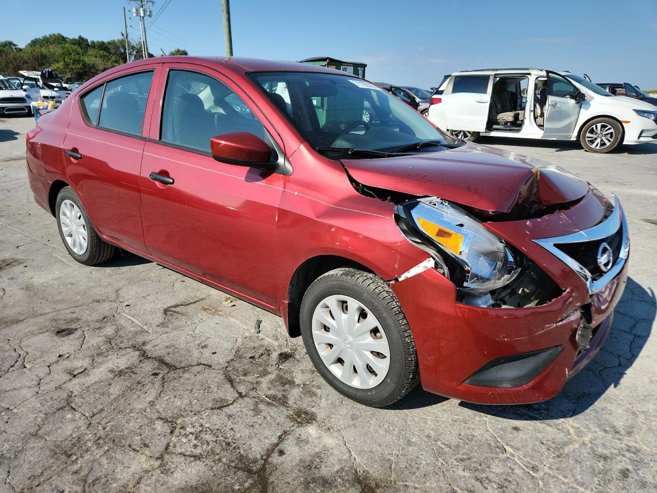 NISSAN VERSA S