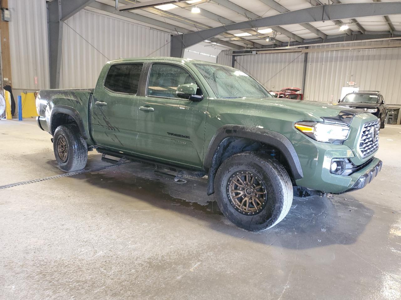 TOYOTA TACOMA DOUBLE CAB