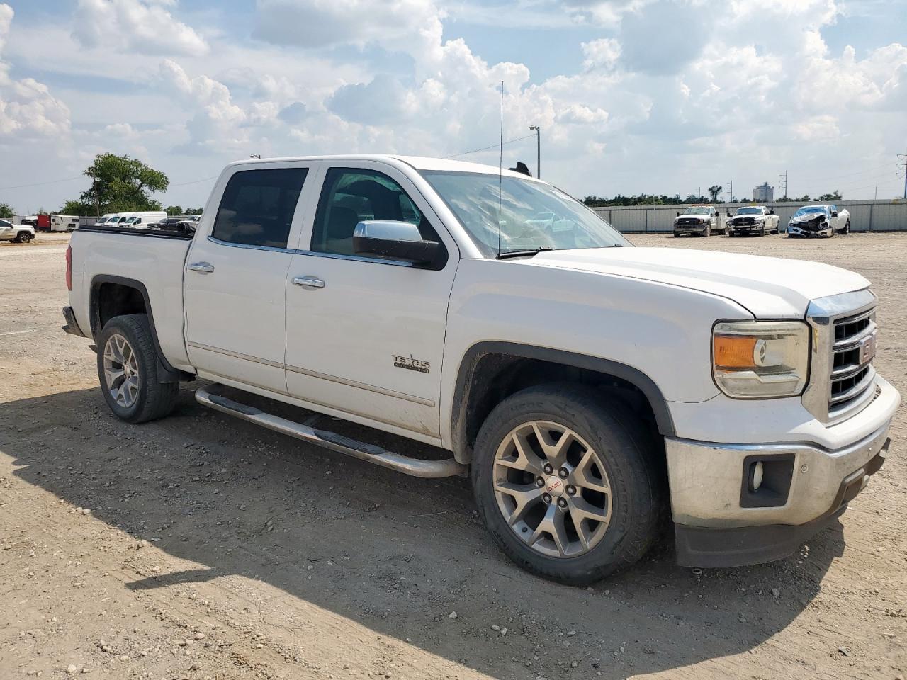 GMC SIERRA C1500 SLT