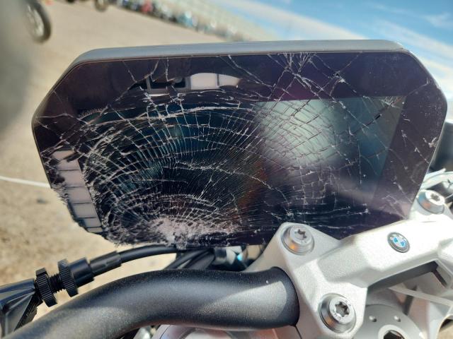 2025 BMW F 900 R WB10K830XS6L33064