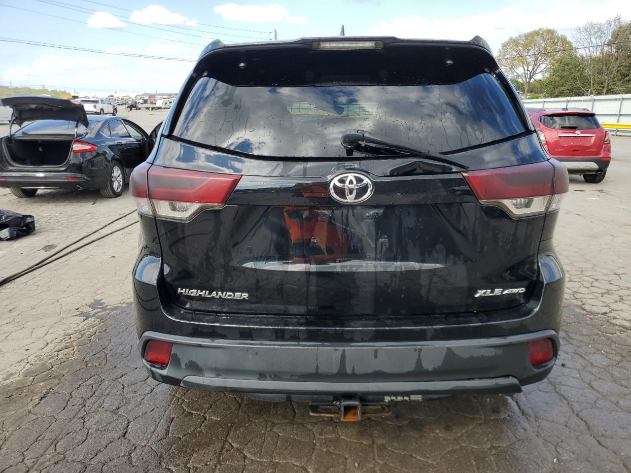 TOYOTA HIGHLANDER SE