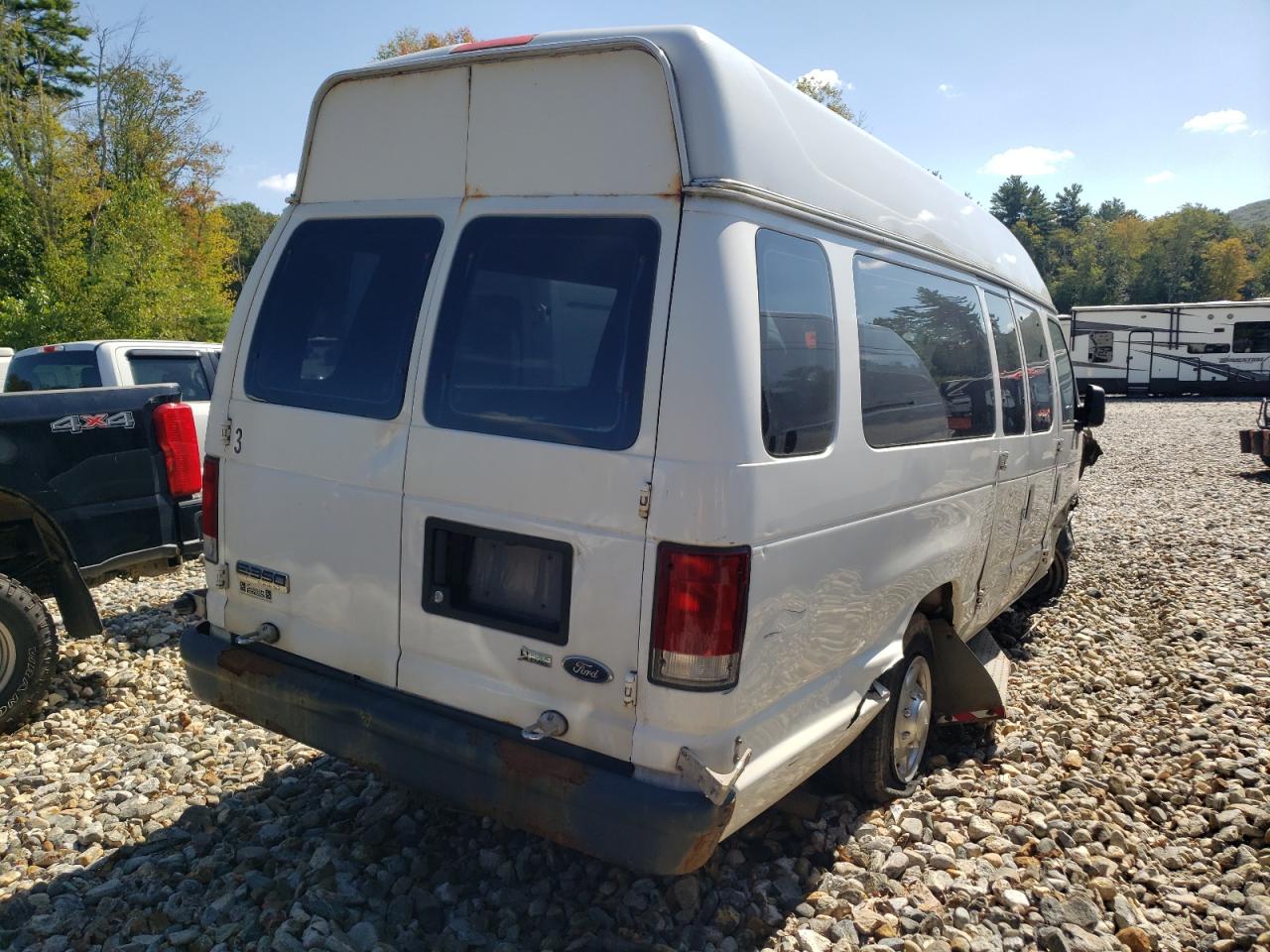 FORD ECONOLINE E350 SUPER DUTY VAN