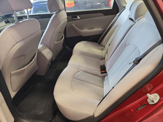 2015 HYUNDAI SONATA SE 5NPE24AF5FH001960