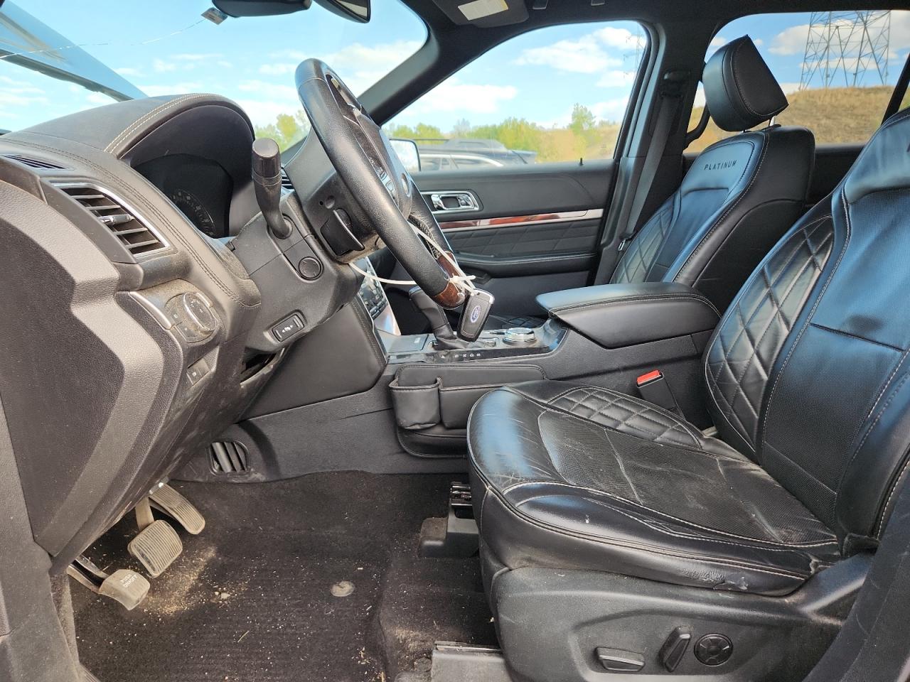 FORD EXPLORER PLATINUM