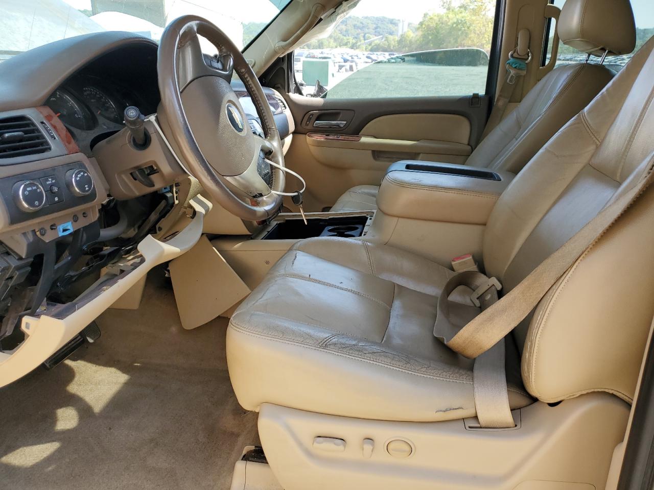 CHEVROLET SUBURBAN K1500 LT