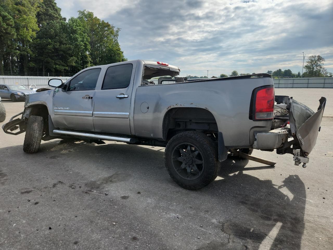 GMC SIERRA 2500HD K2500 DENALI