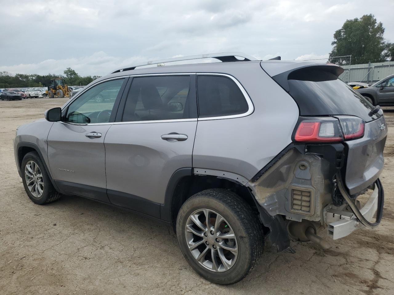 JEEP GRAND CHEROKEE LATITUDE PLUS