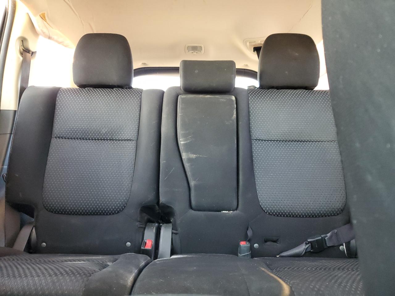 MITSUBISHI OUTLANDER SE