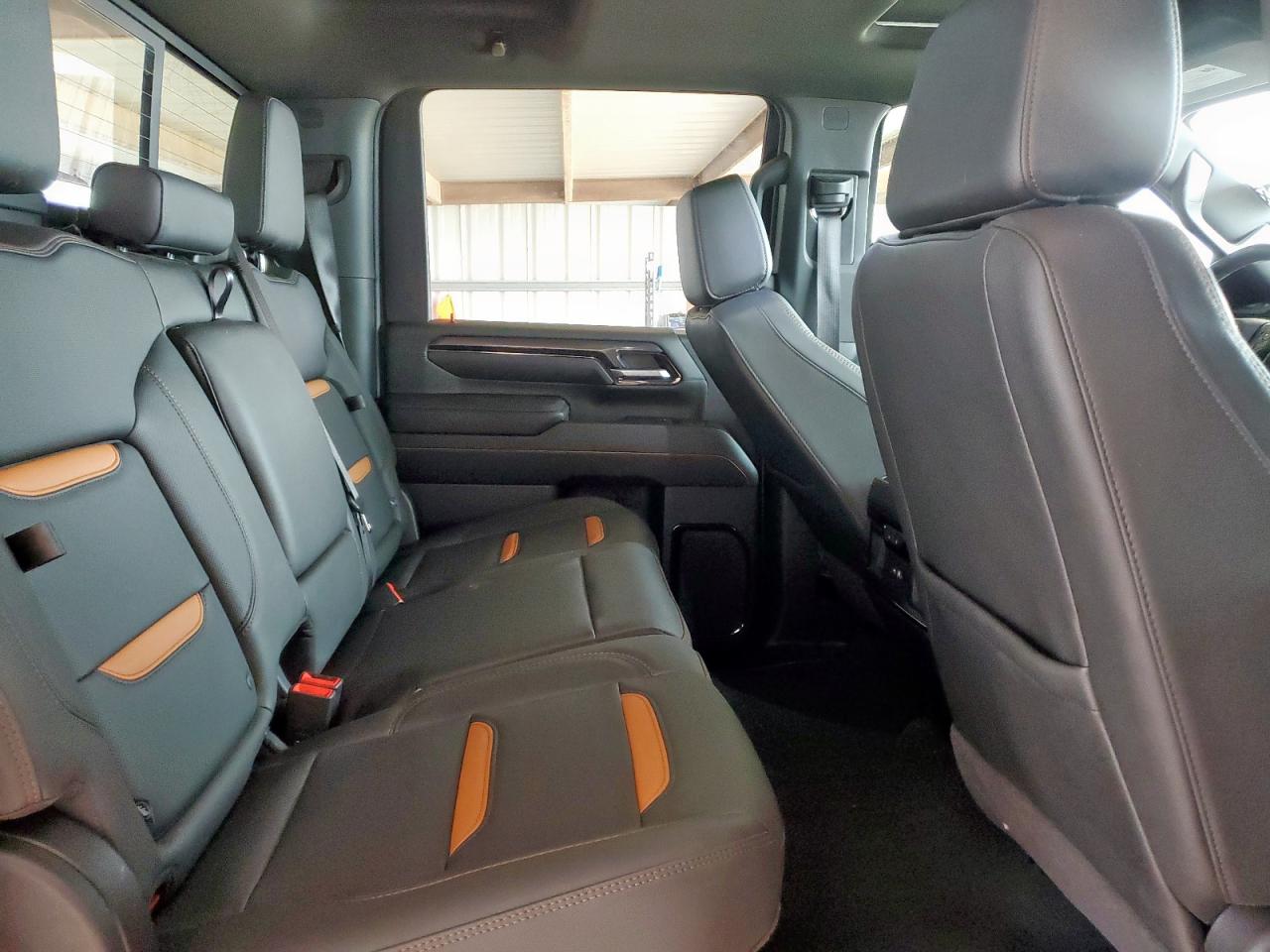 GMC SIERRA K2500 AT4