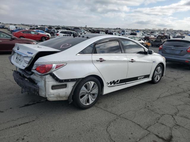 2015 HYUNDAI SONATA HYBRID KMHEC4A44FA123403
