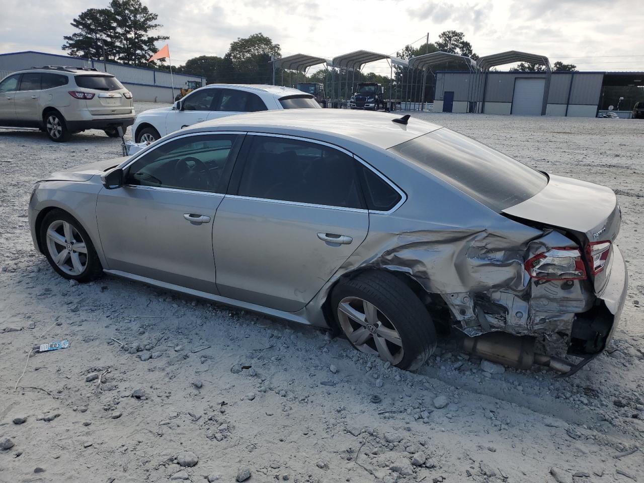 VOLKSWAGEN PASSAT SE