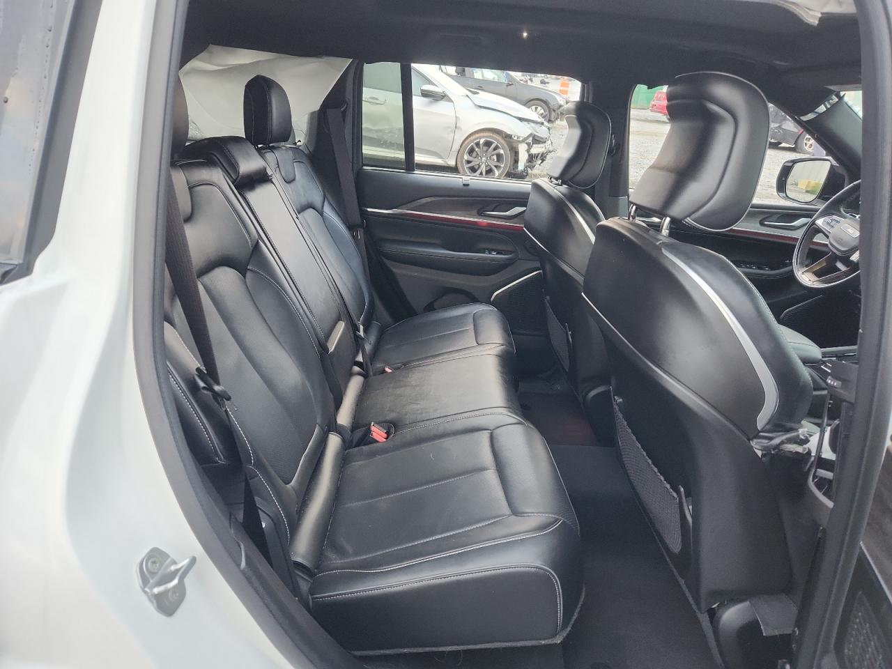 JEEP GRAND CHEROKEE OVERLAND