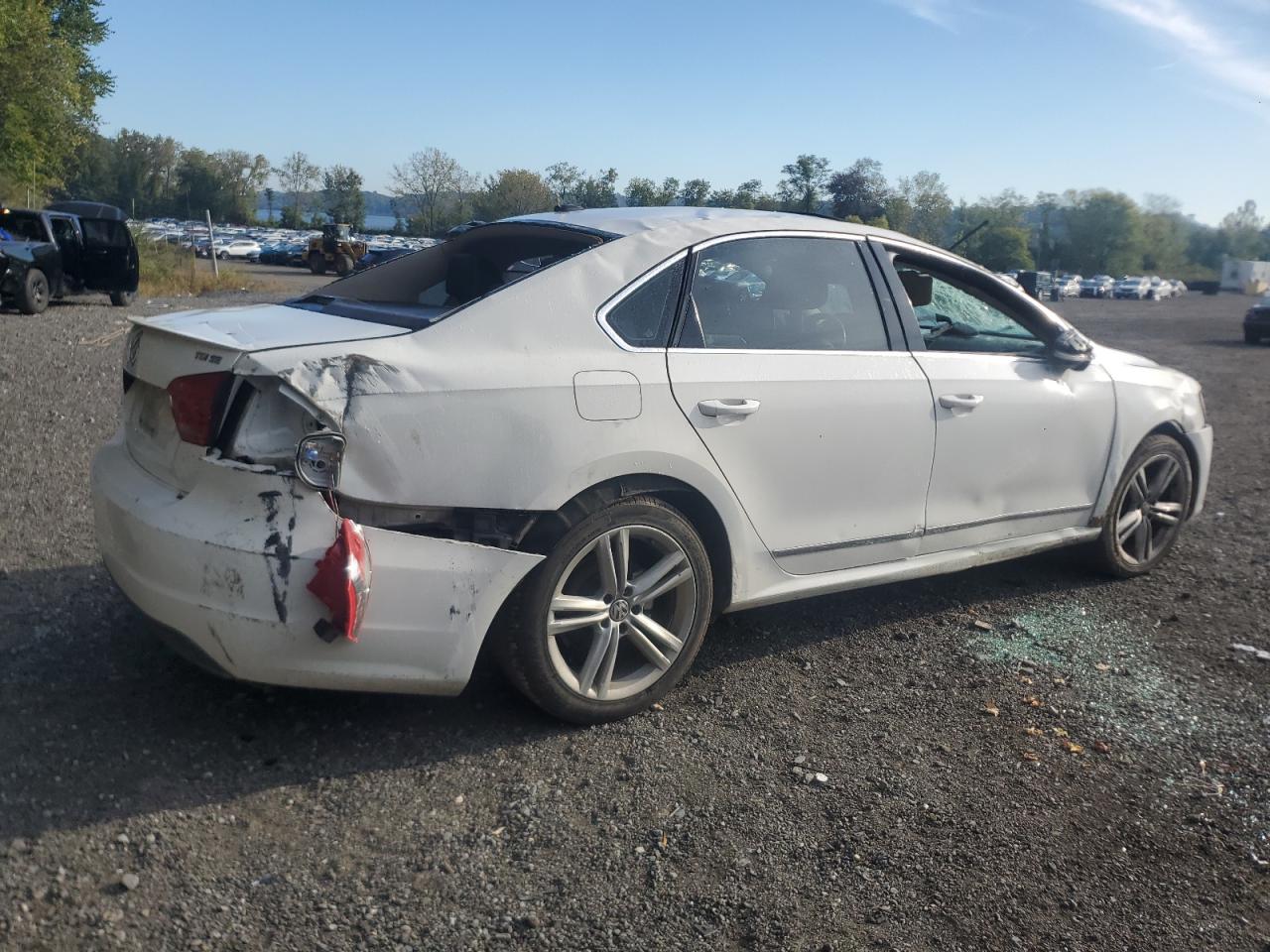 VOLKSWAGEN PASSAT SE