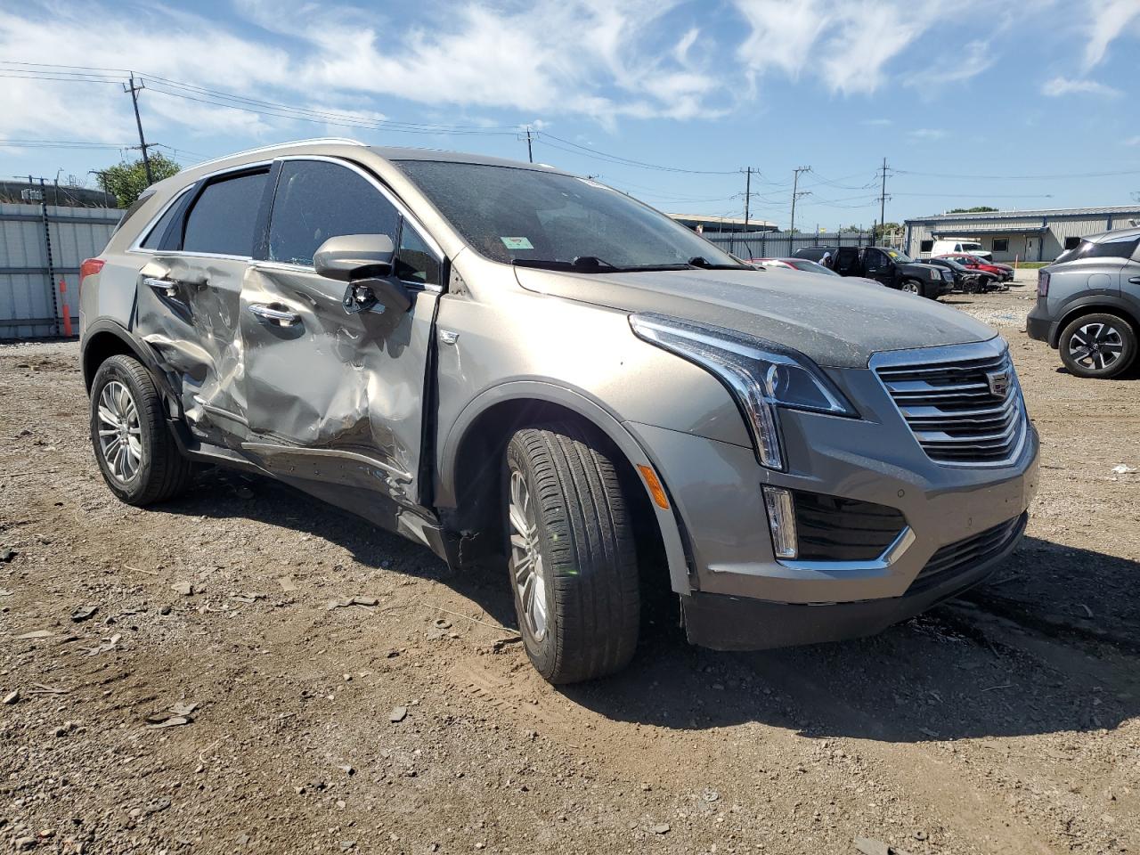 CADILLAC XT5 LUXURY