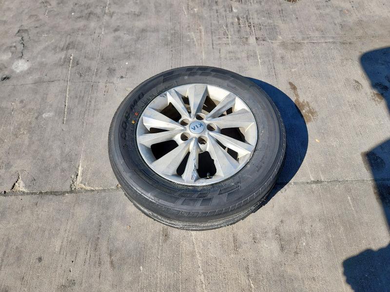 2016 KIA SEDONA LX - KNDMB5C11G6171957