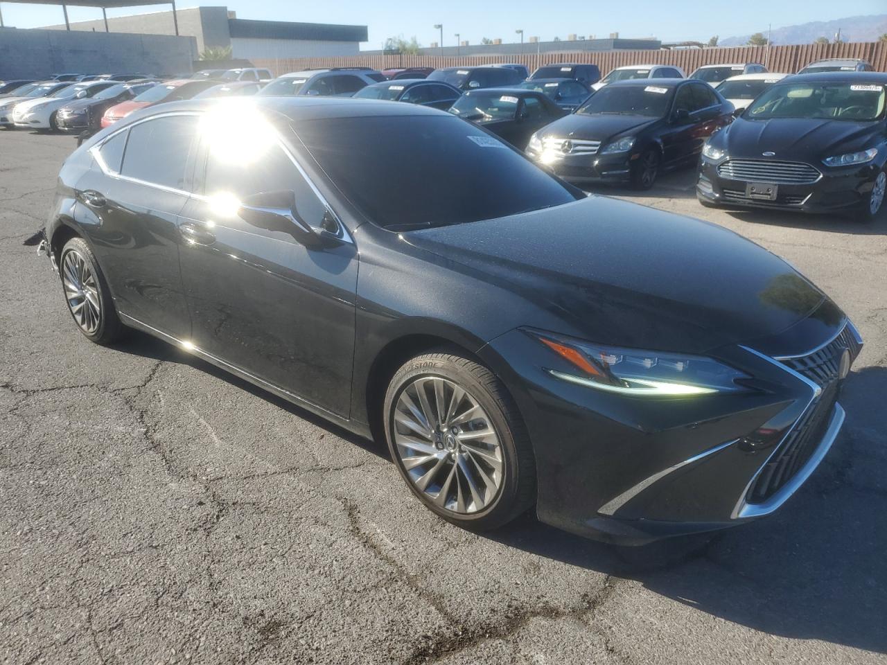LEXUS ES 300H BASE