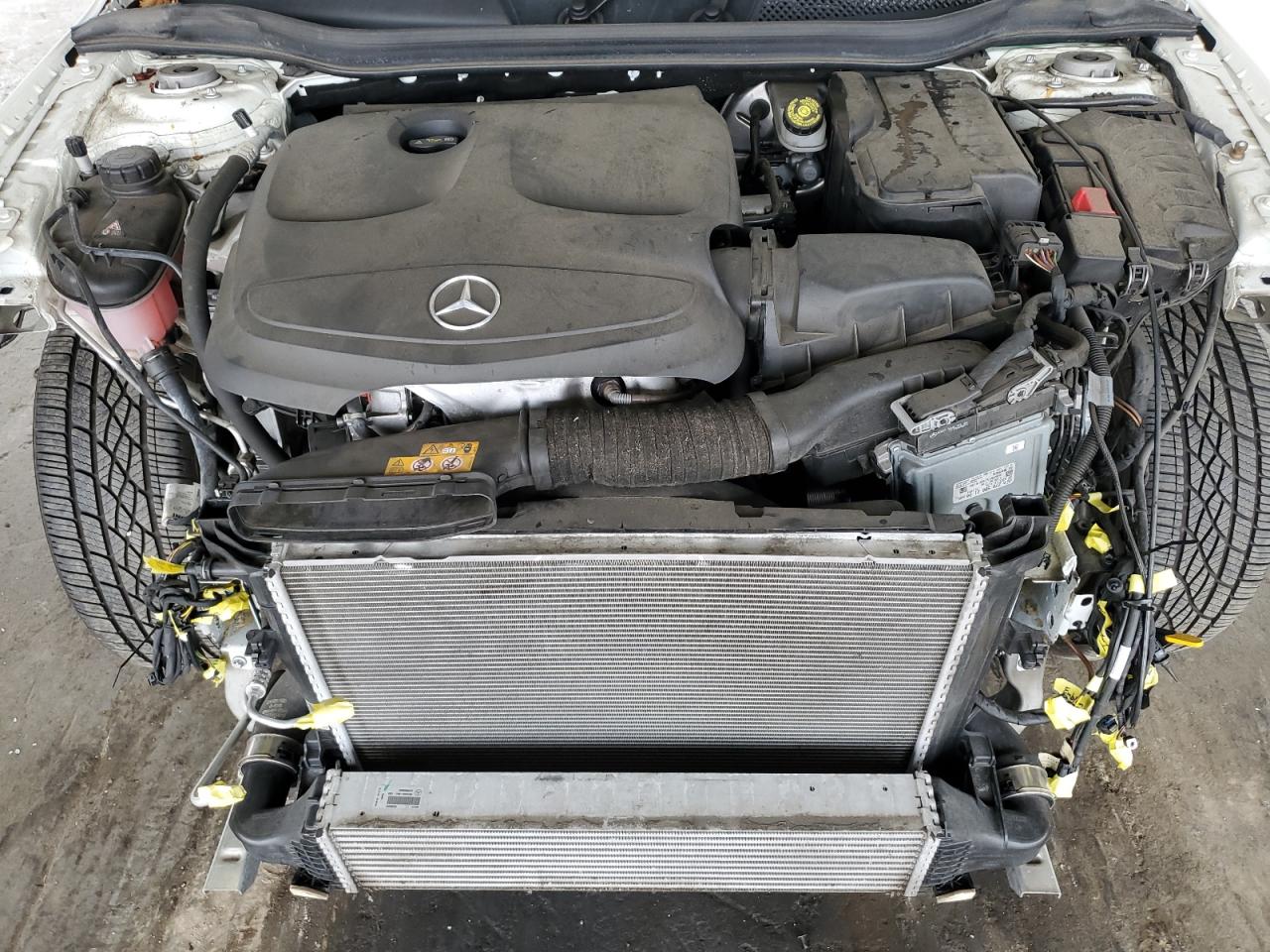 MERCEDES-BENZ GLA-CLASS 250 4MATIC