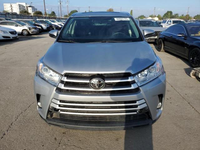 2017 TOYOTA HIGHLANDER SE 5TDJZRFH2HS388353