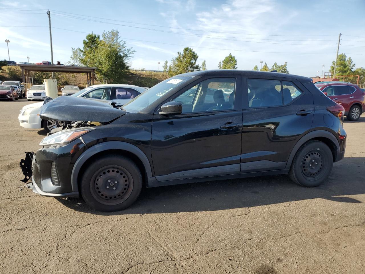 NISSAN KICKS S