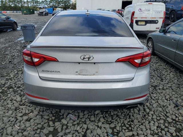 2015 HYUNDAI SONATA SE 5NPE24AF1FH226263