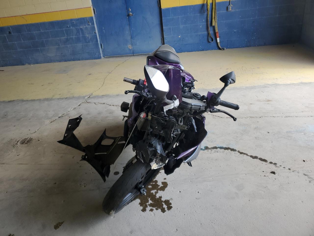 Lot #3256342340 2023 YAMAHA YZFR3 A