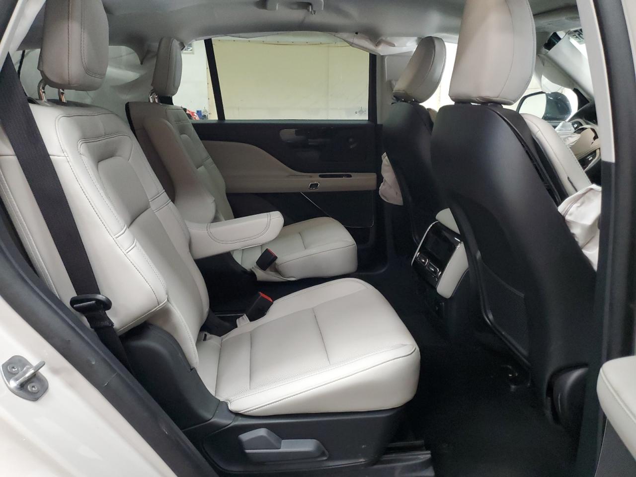 LINCOLN AVIATOR RESERVE