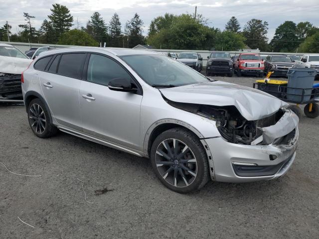 2016 VOLVO V60 CROSS YV4612HK8G1008597