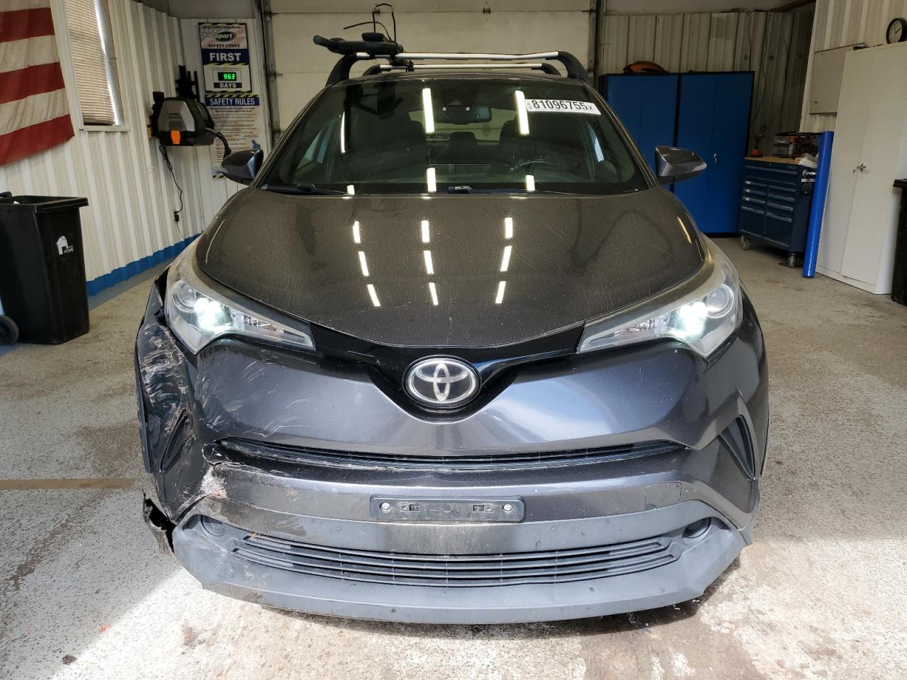 TOYOTA C-HR XLE