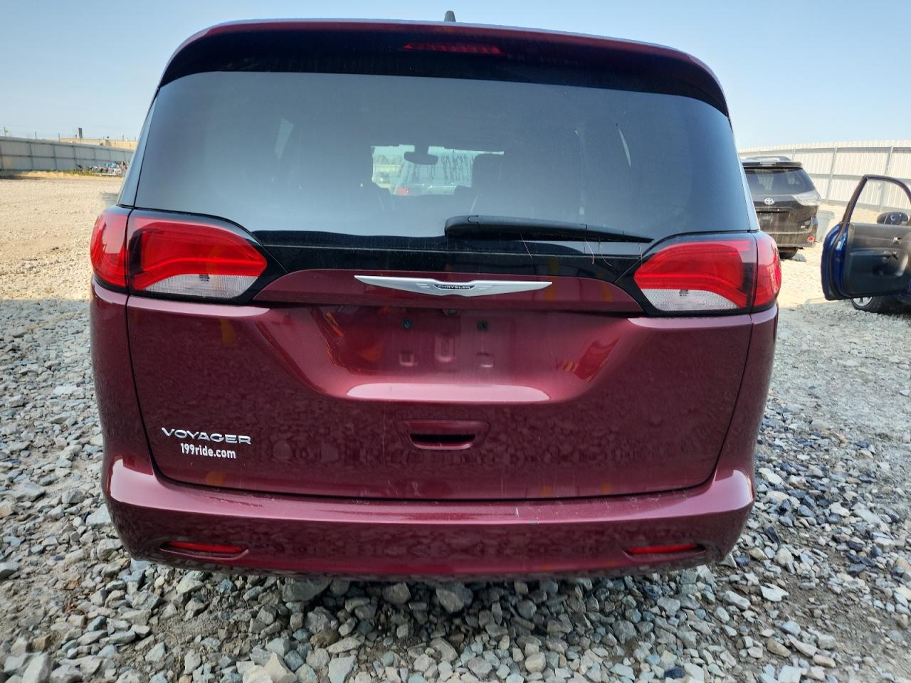 CHRYSLER VOYAGER LXI