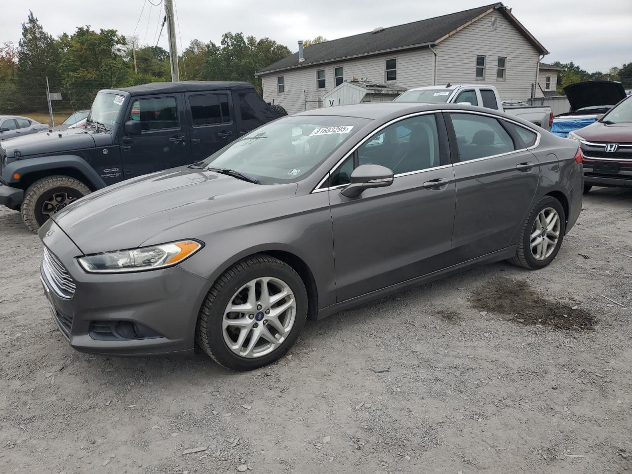 FORD FUSION SE
