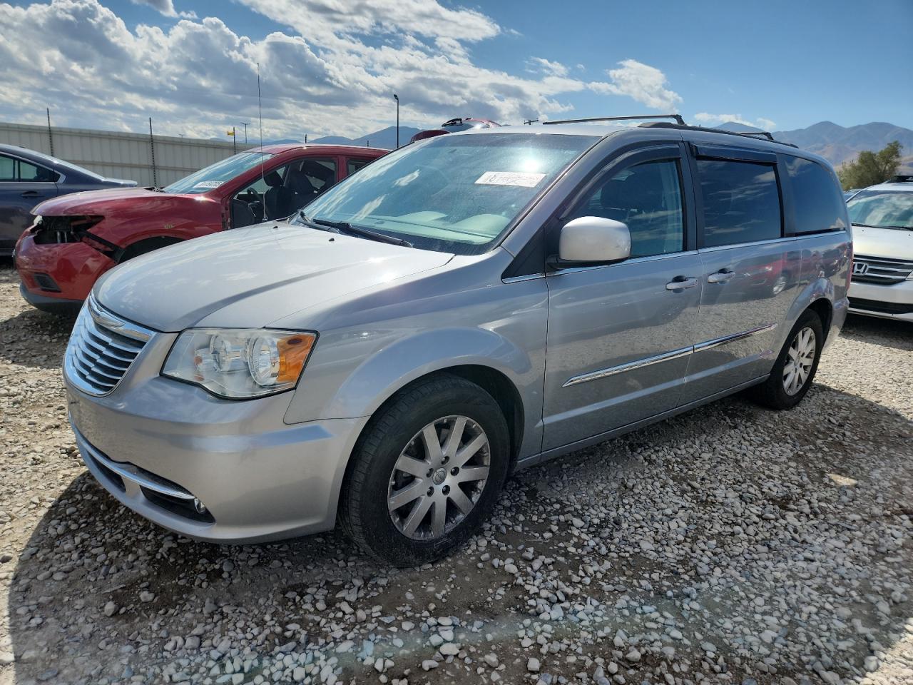 CHRYSLER TOWN & COUNTRY TOURING