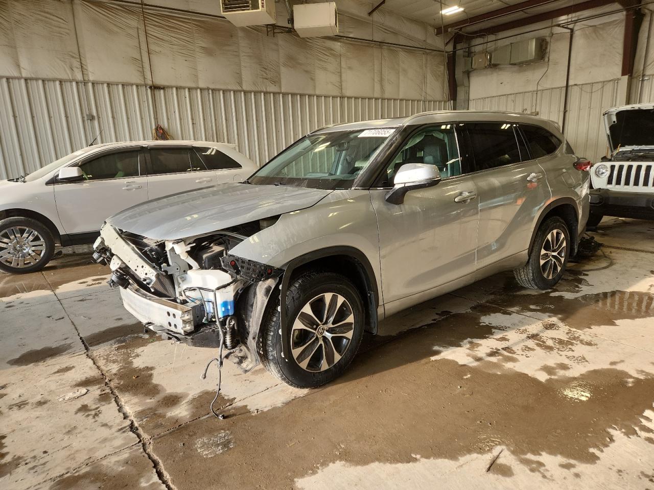 TOYOTA HIGHLANDER XLE