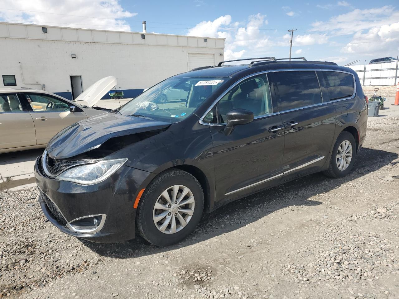 CHRYSLER PACIFICA TOURING L