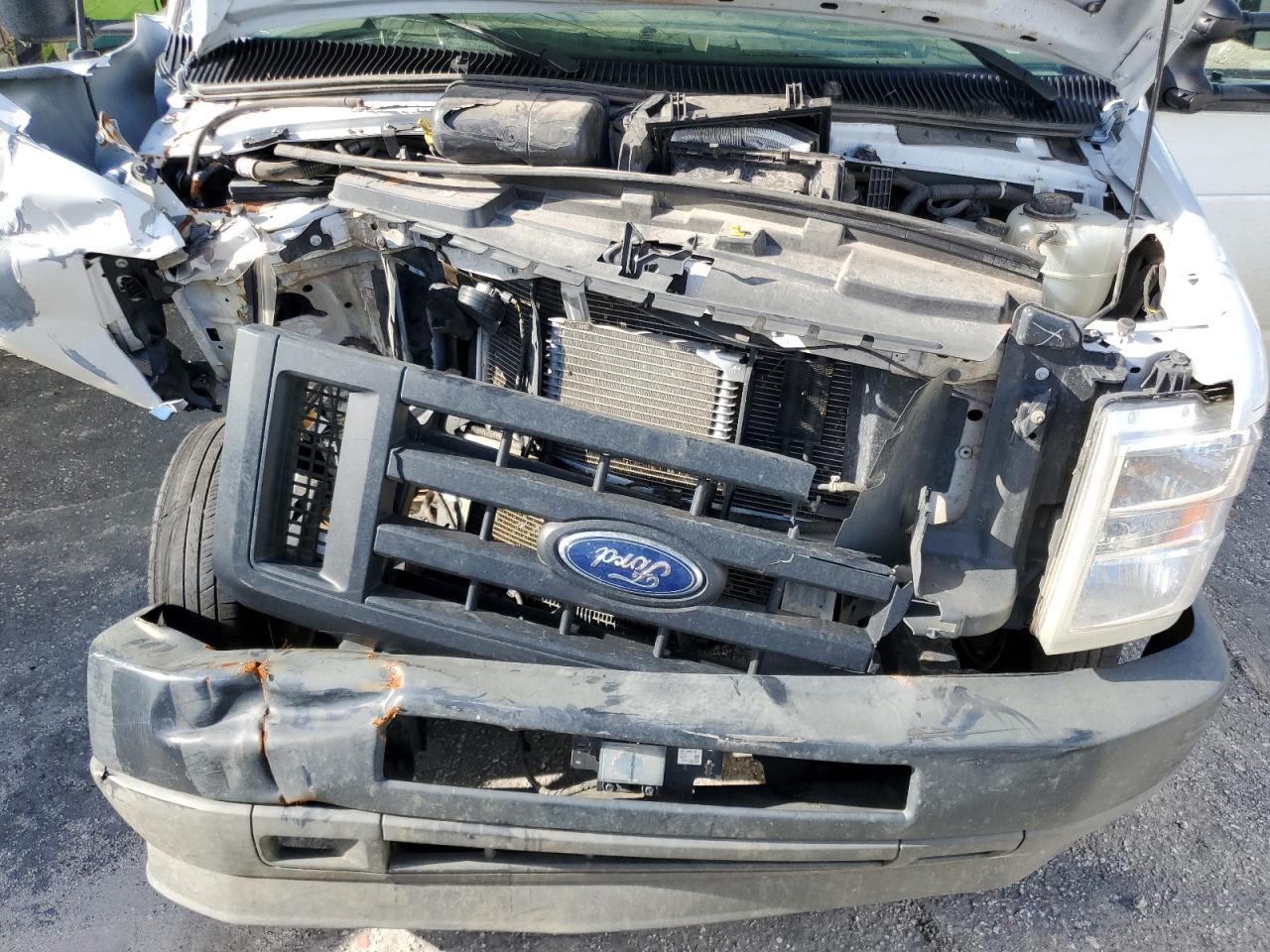 FORD ECONOLINE E350 SUPER DUTY CUTAWAY VAN