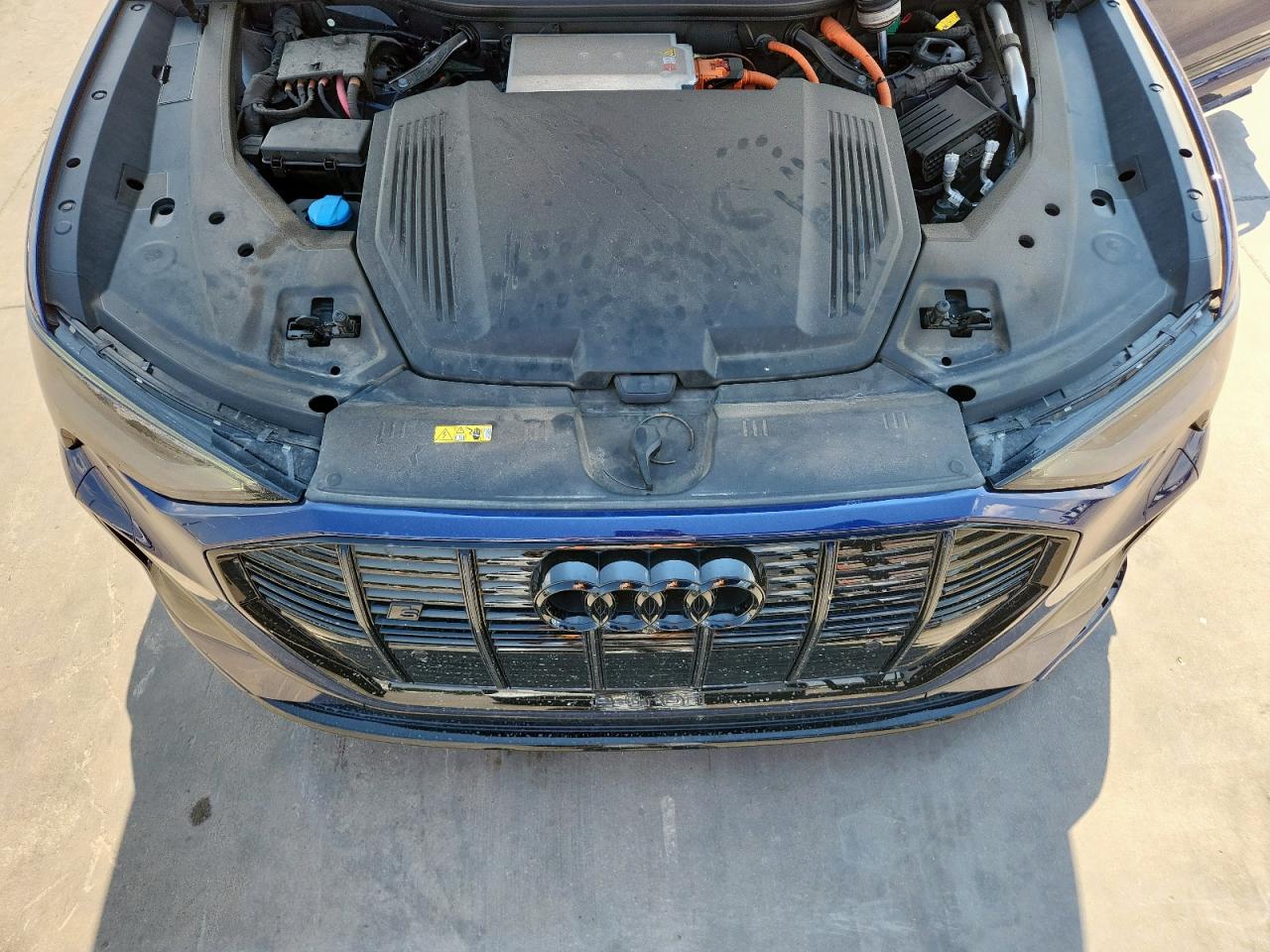 AUDI E-TRON PRESTIGE