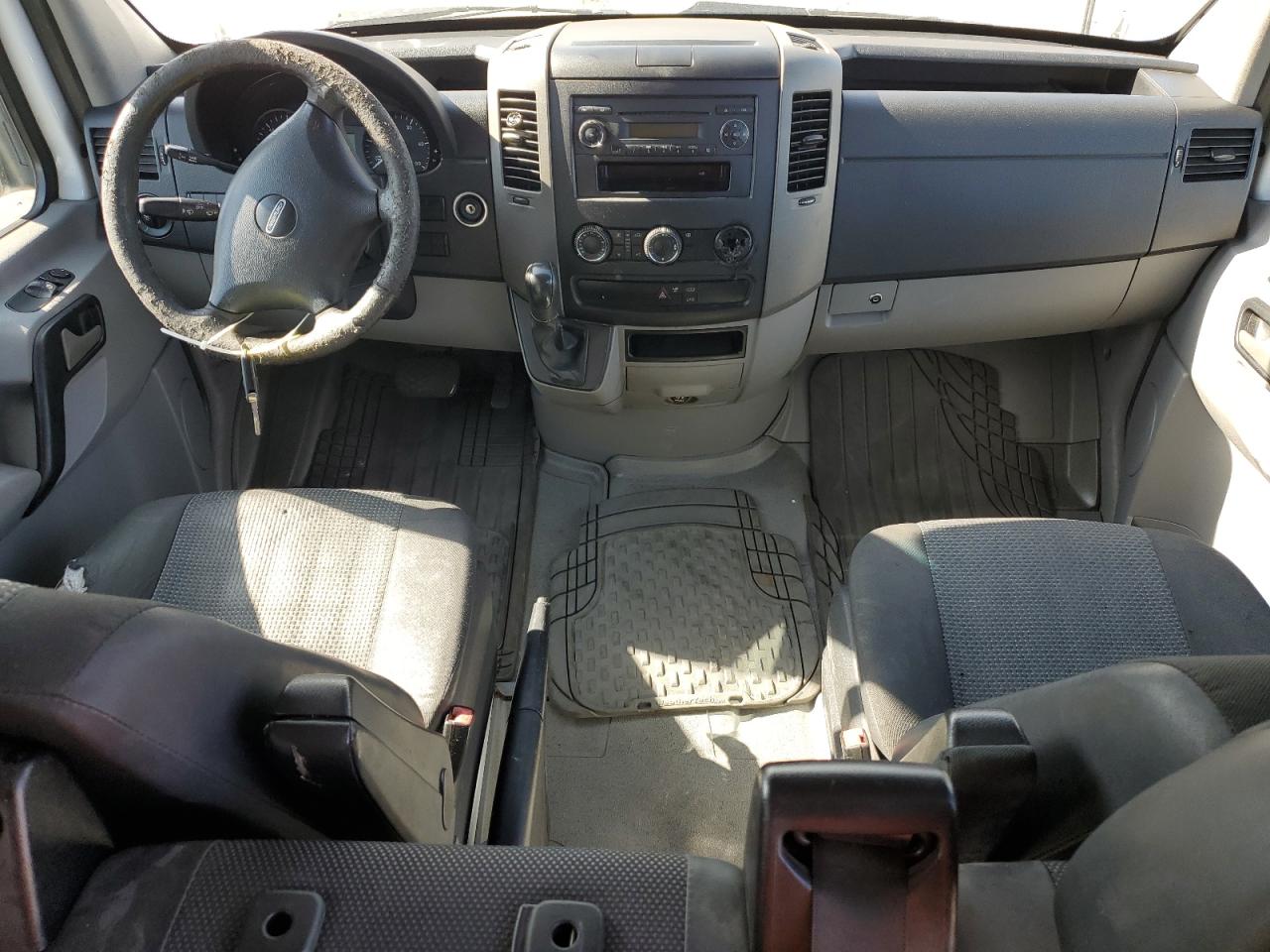 MERCEDES-BENZ SPRINTER 2500