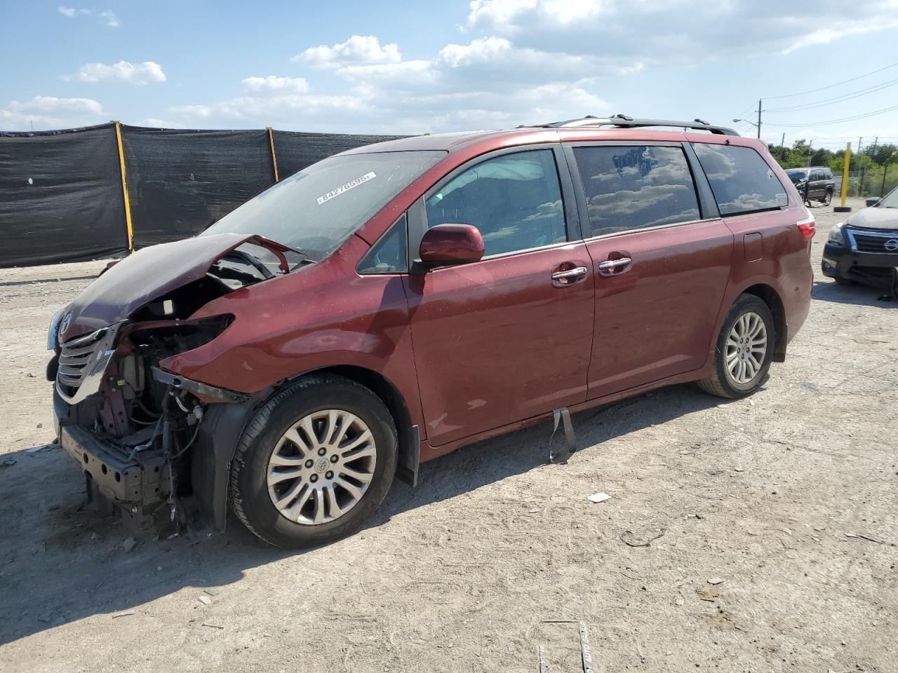 Lot #3261189954 2016 TOYOTA SIENNA XLE