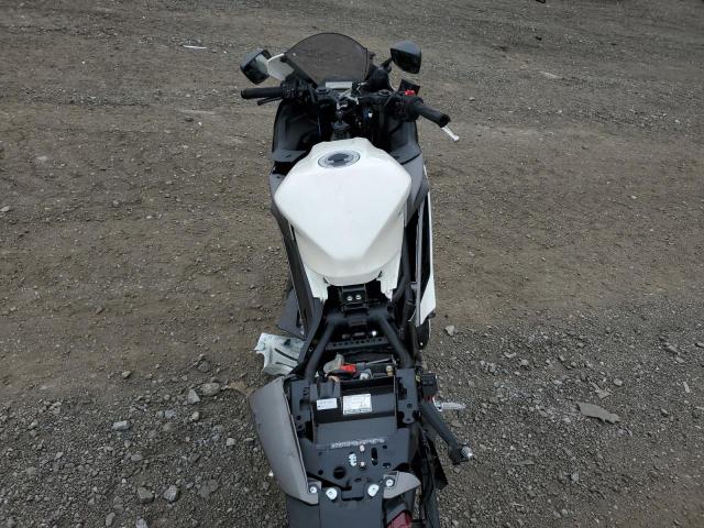 2024 YAMAHA YZFR3 A MH3RH18Y4RK017225