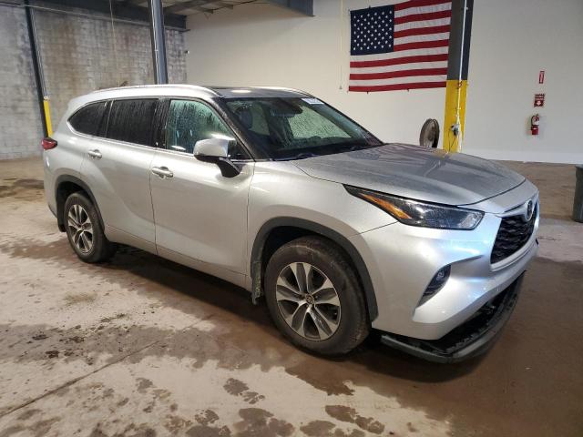 2021 TOYOTA HIGHLANDER XLE - 5TDGZRBH0MS141049
