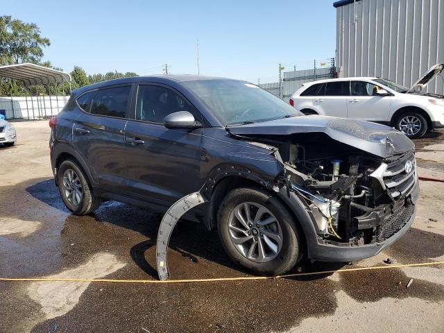 2017 HYUNDAI TUCSON SE KM8J23A47HU510010