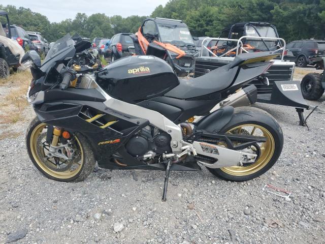 2022 APRILIA RSV4 1100 ZD4KYUB04NS000458