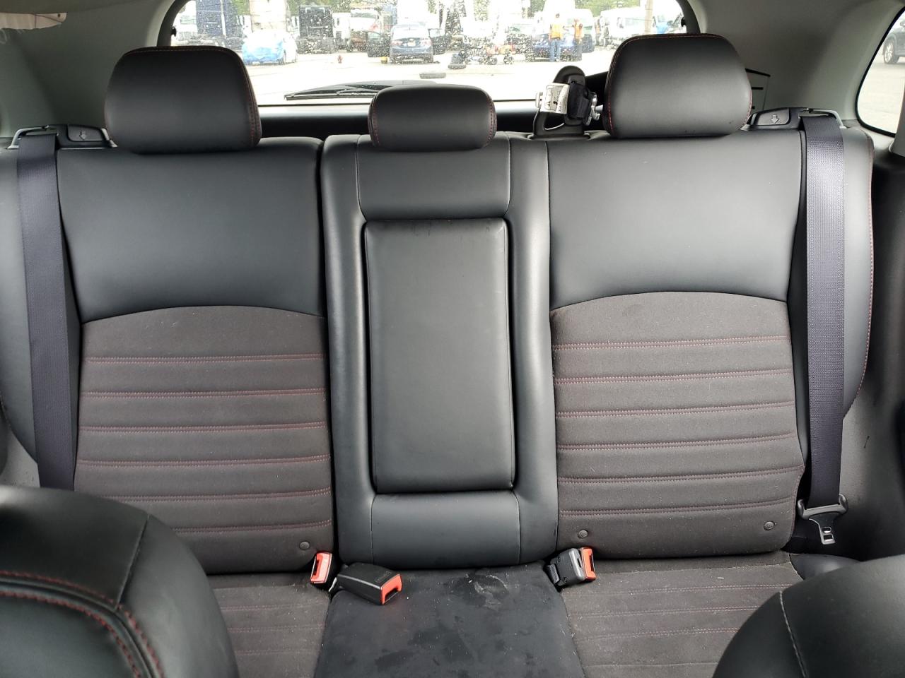 MITSUBISHI OUTLANDER S/SE