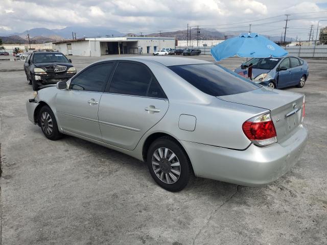 TOYOTA CAMRY LE 2005 silver  gas JTDBE32K453033874 photo #3