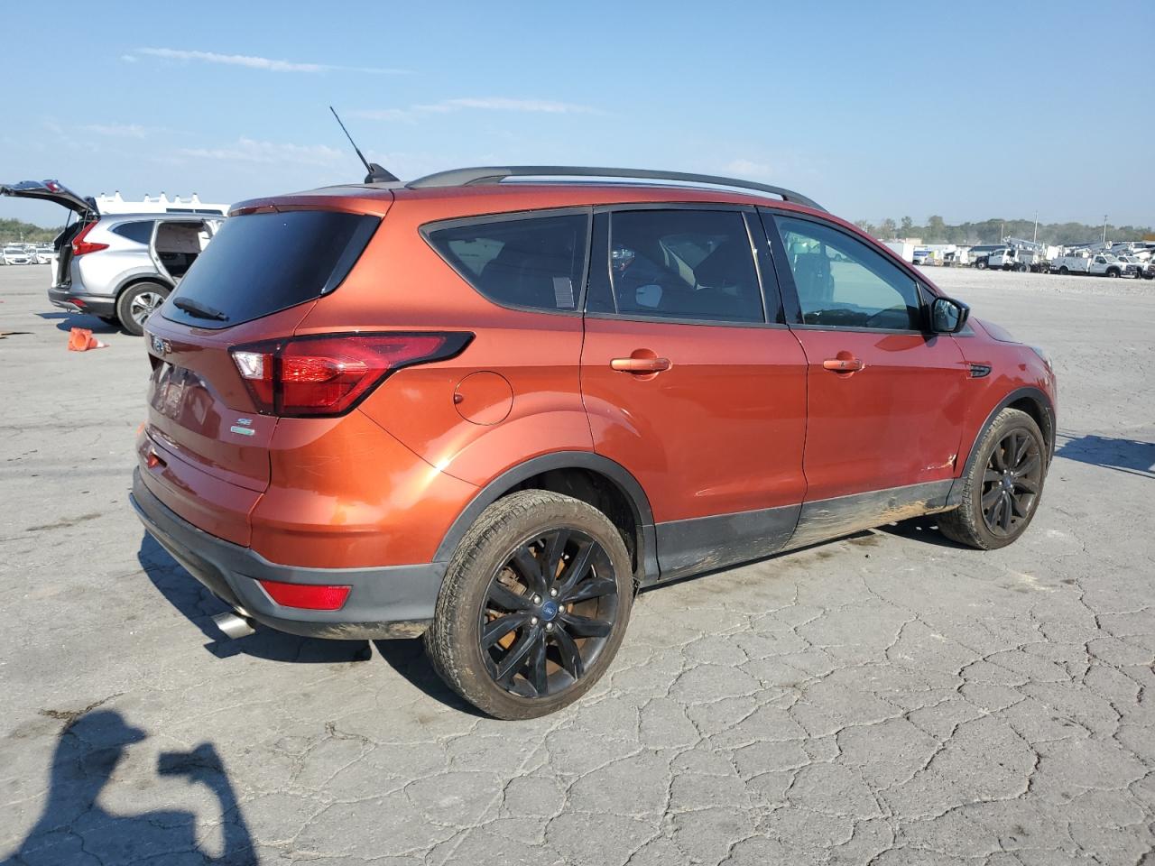 FORD ESCAPE SE