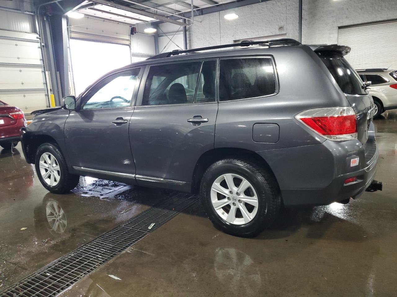 TOYOTA HIGHLANDER BASE