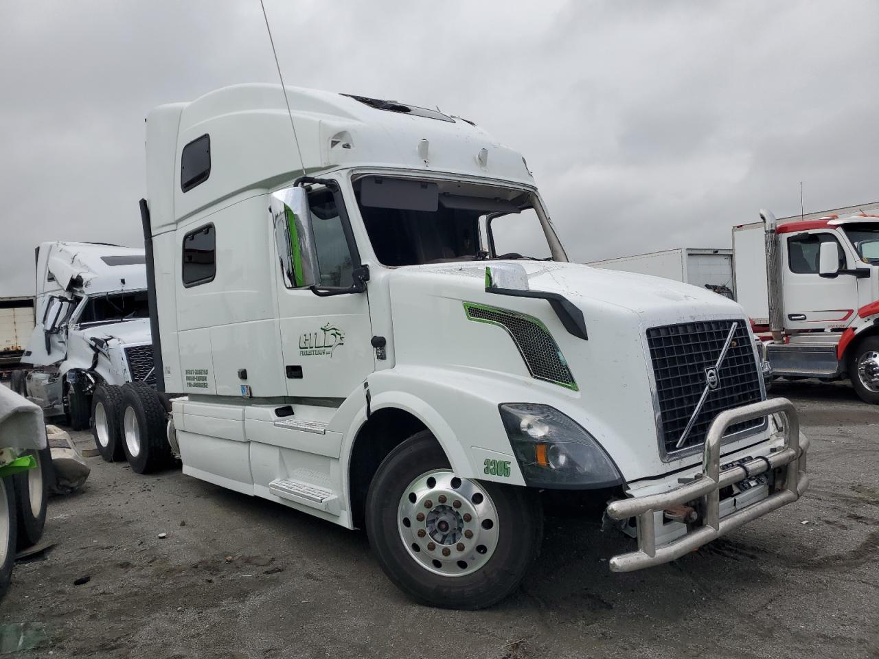 Lot #3285011970 2018 VOLVO VNL