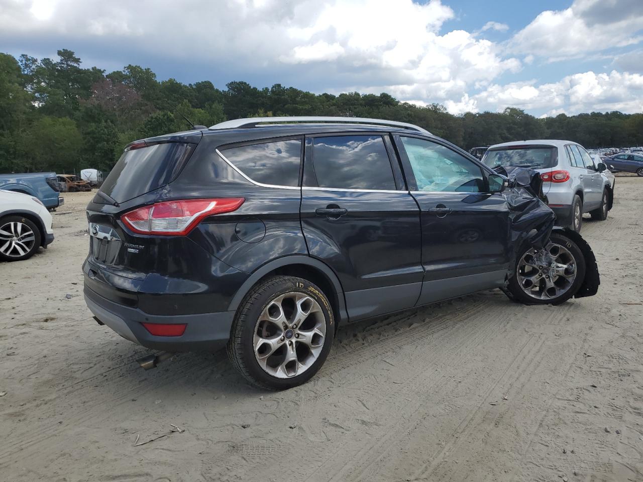 FORD ESCAPE TITANIUM