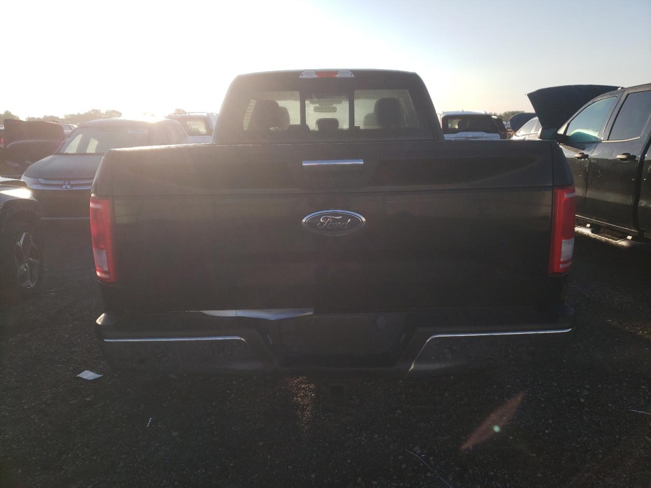 FORD F-150 SUPER CAB